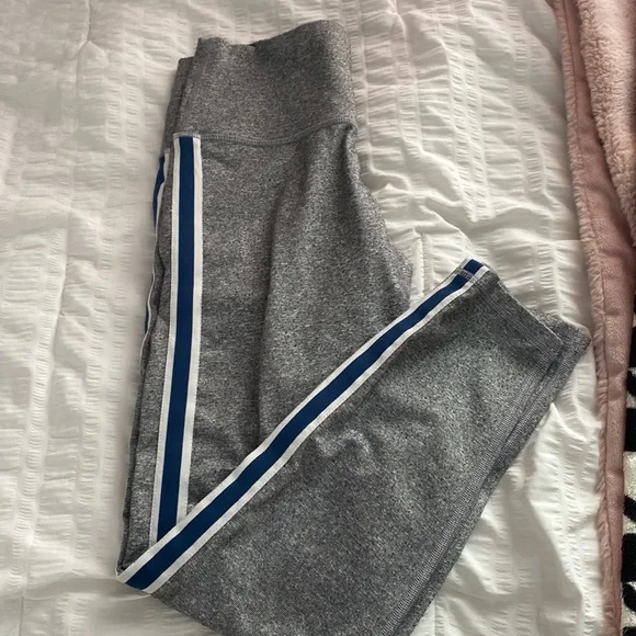 Aerie leggings - Picture 2 of 3